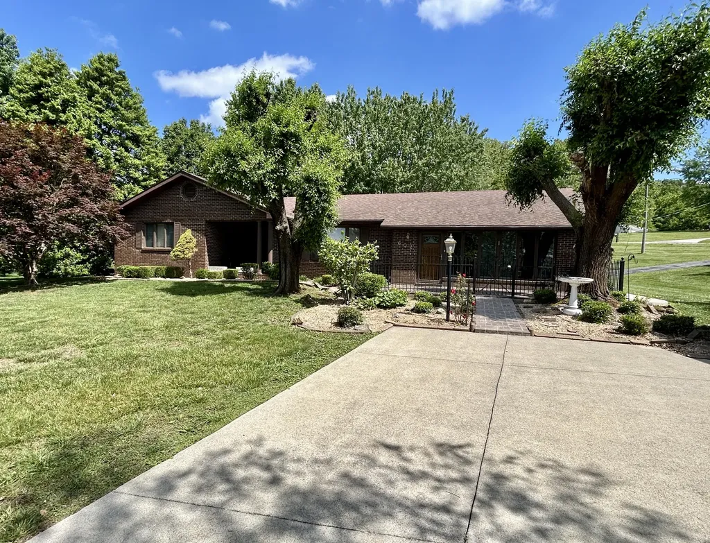 602 Mcguire Street Ferguson KY 42533