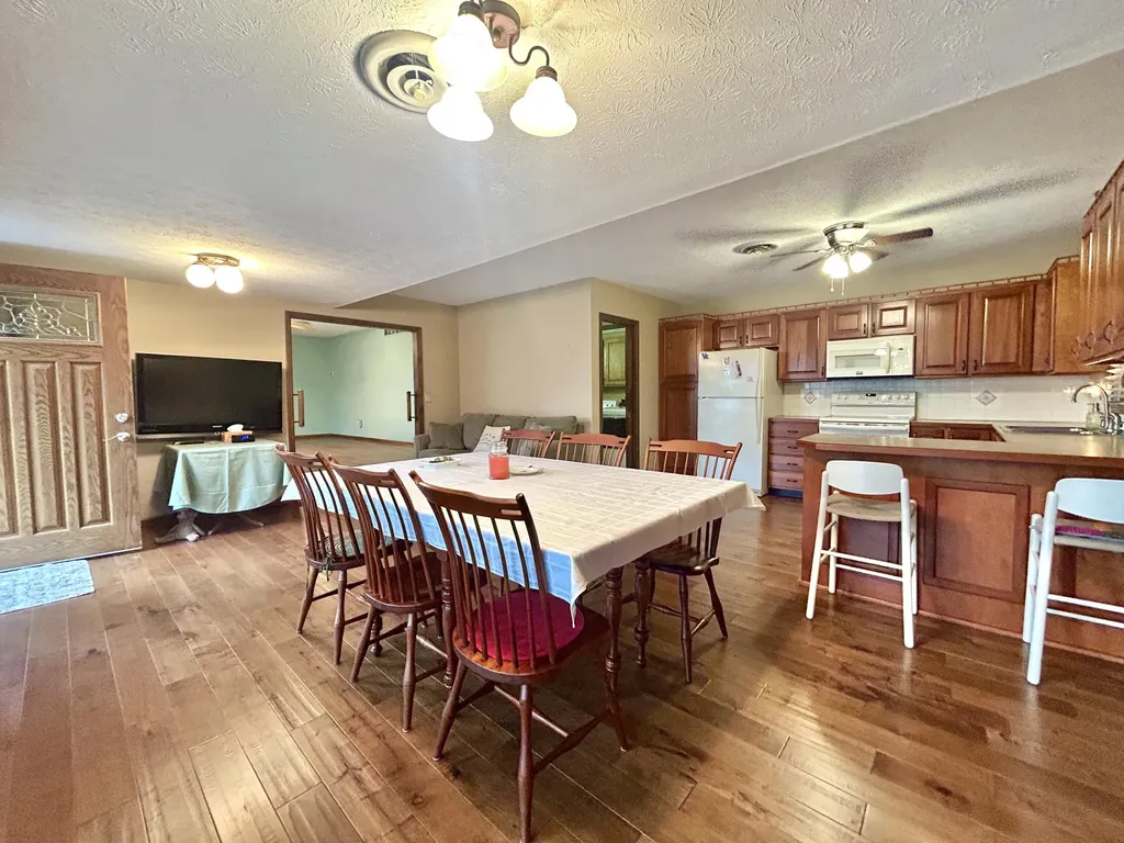 602 Mcguire Street Ferguson KY 42533