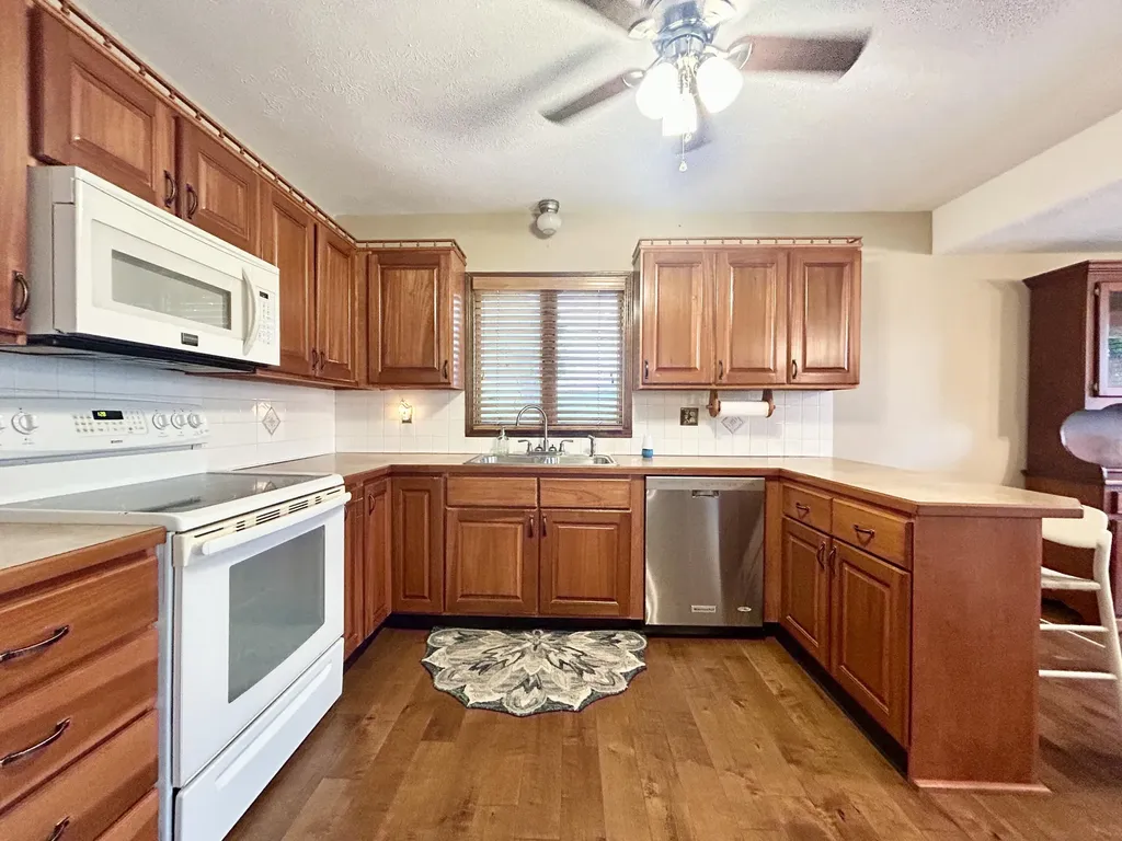 602 Mcguire Street Ferguson KY 42533