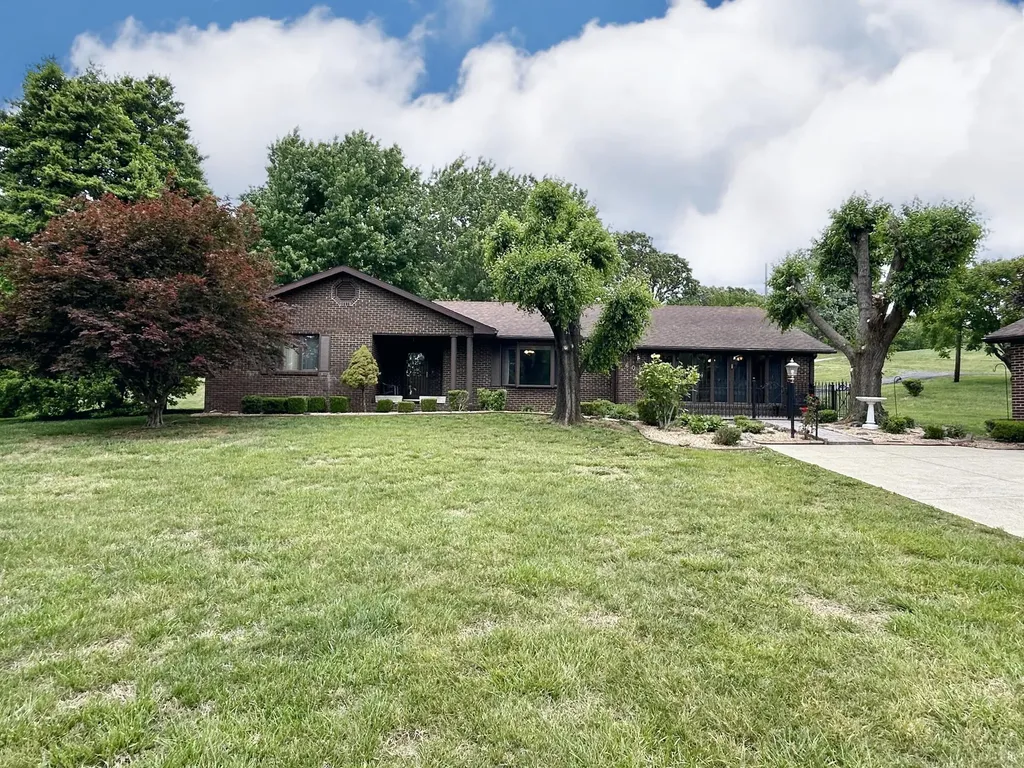 602 Mcguire Street Ferguson KY 42533