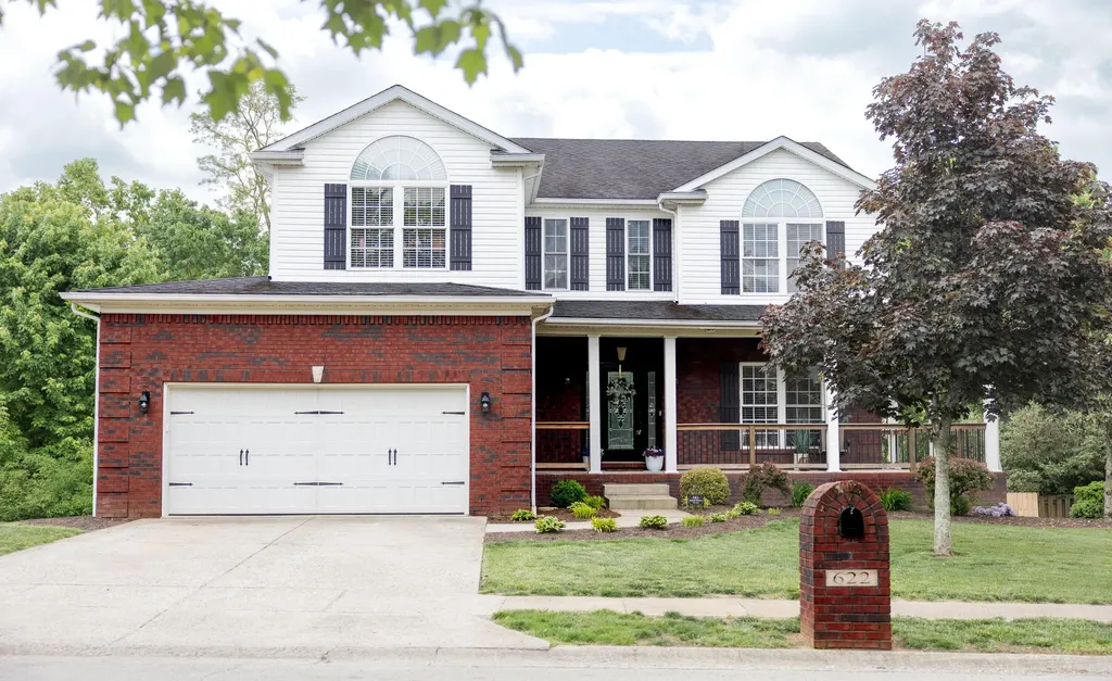 622 Adena Trace Versailles KY 40383