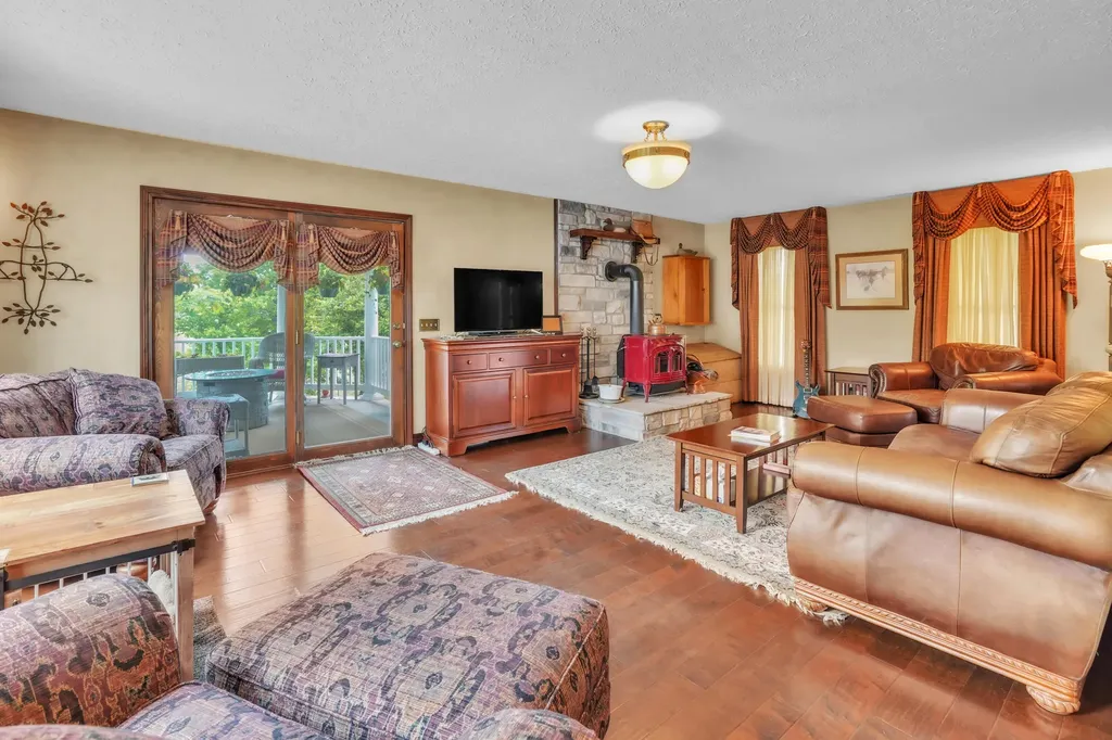 619 Mckee Circle Somerset KY 42503