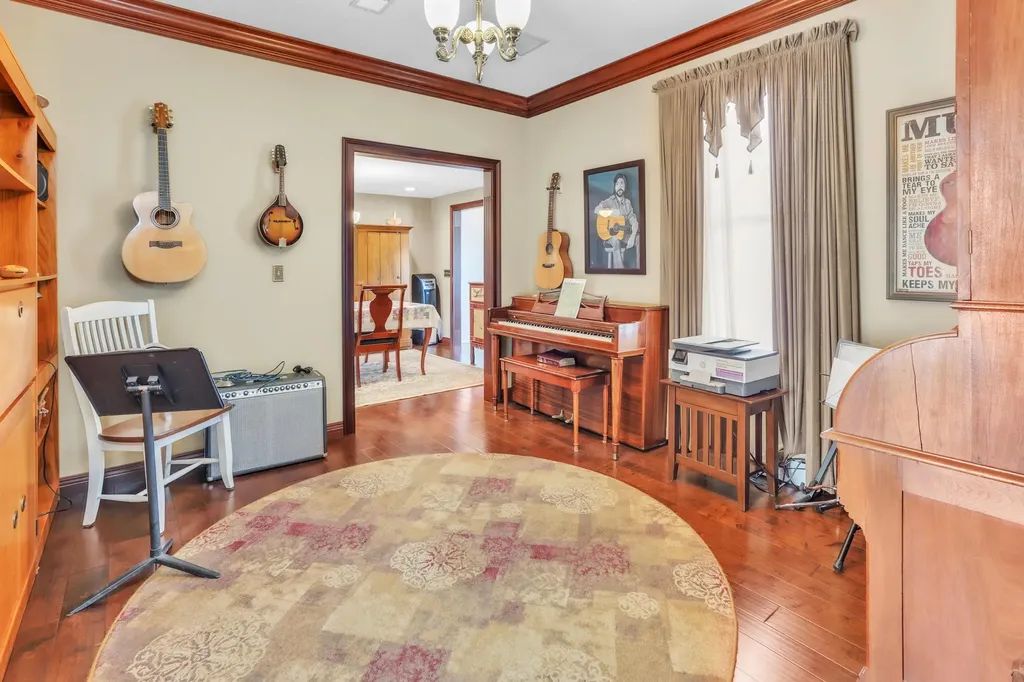 619 Mckee Circle Somerset KY 42503