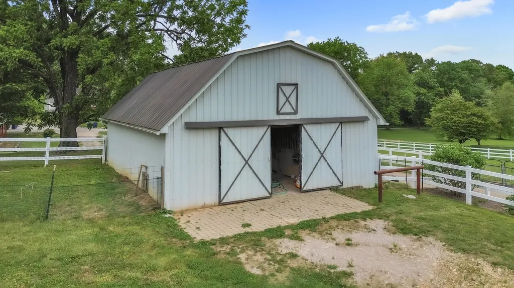 619 Mckee Circle Somerset KY 42503