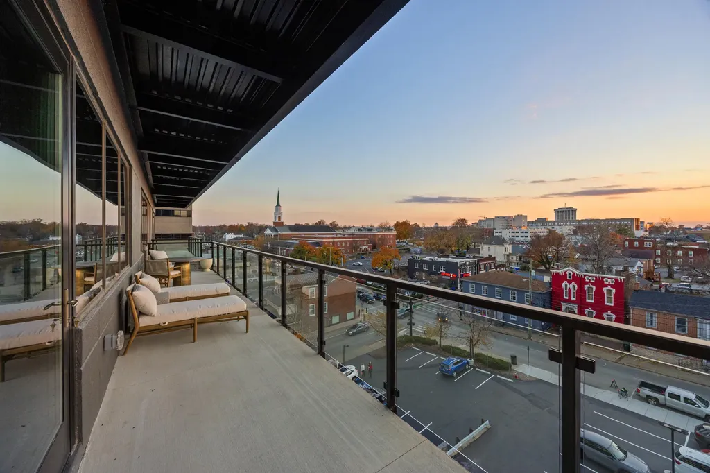 106 W Vine Street Lexington KY 40507