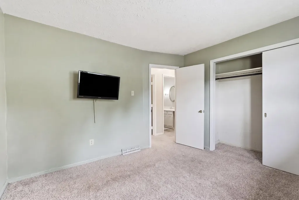 115 Meade Drive Irvine KY 40336