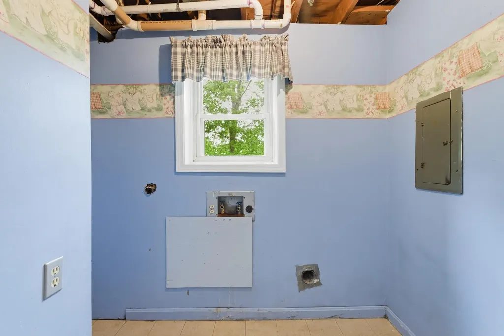 115 Meade Drive Irvine KY 40336