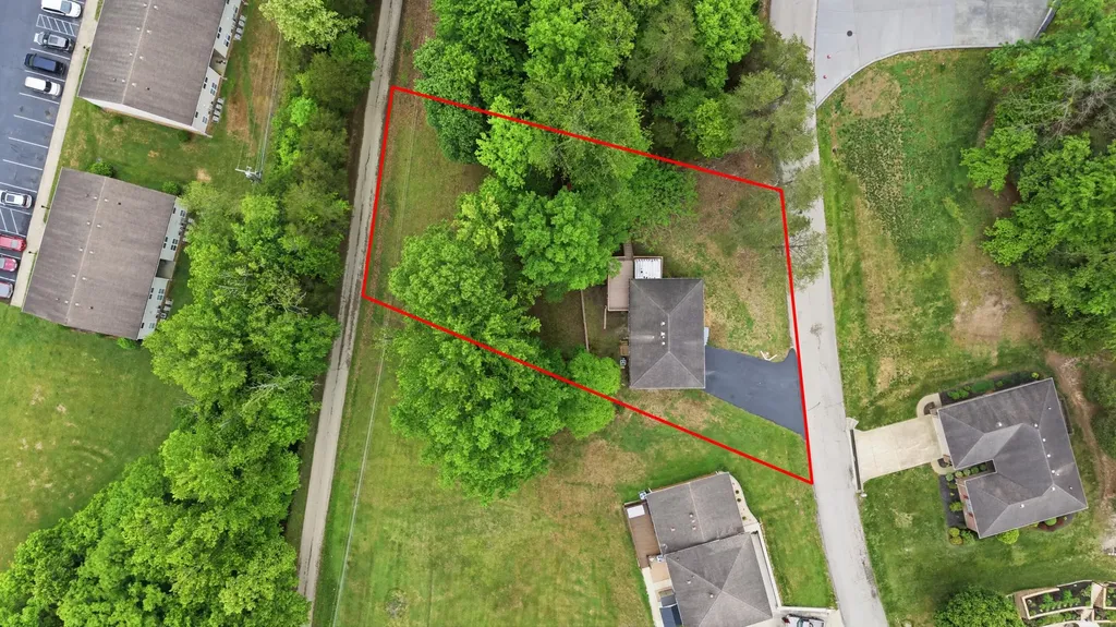 115 Meade Drive Irvine KY 40336