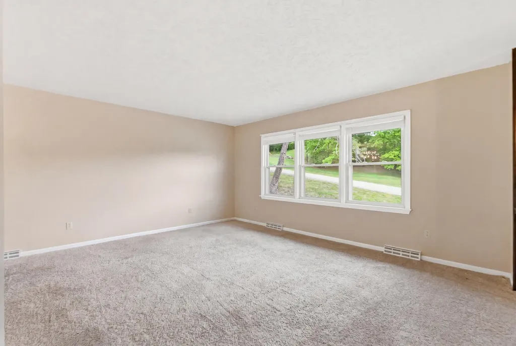 115 Meade Drive Irvine KY 40336