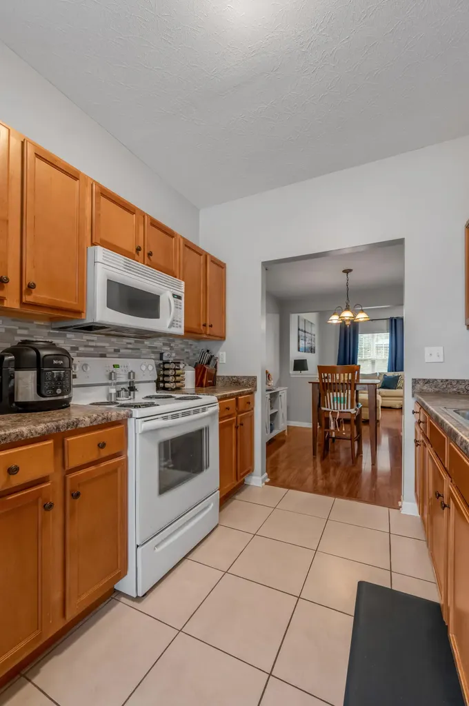 3855 Lochdale Terrace Lexington KY 40514