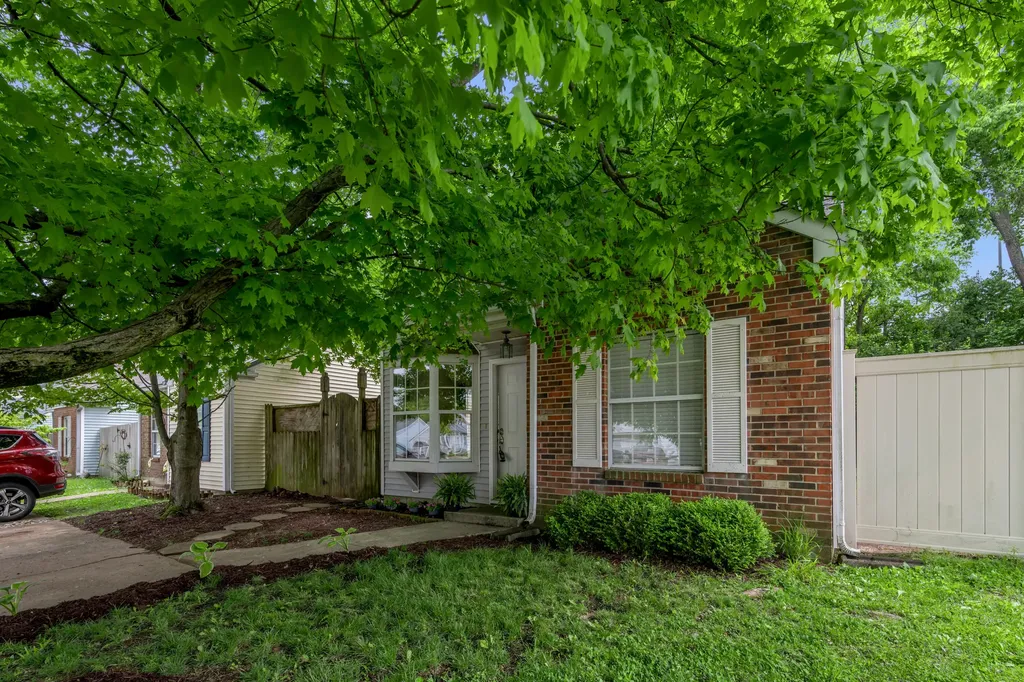 1018 Parkside Drive Georgetown KY 40324
