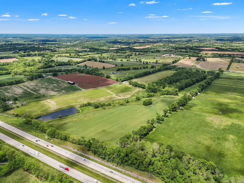 4119 W Leestown Road Midway KY 40347