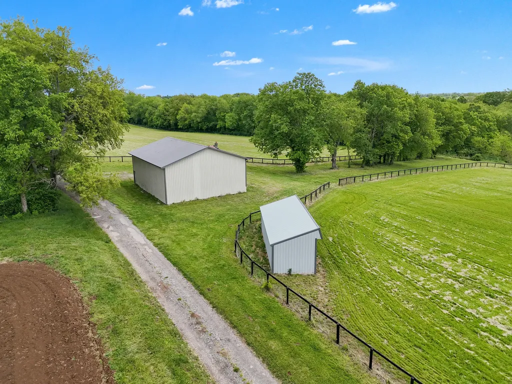 4119 W Leestown Road Midway KY 40347