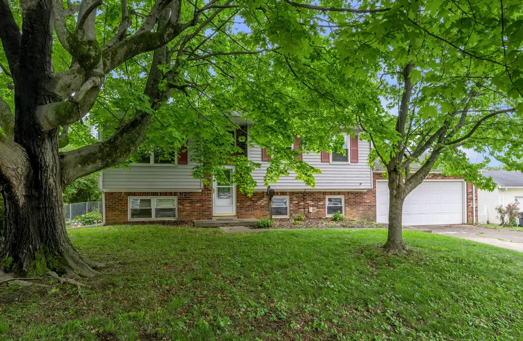 1282 Narragansett Park Lexington KY 40517