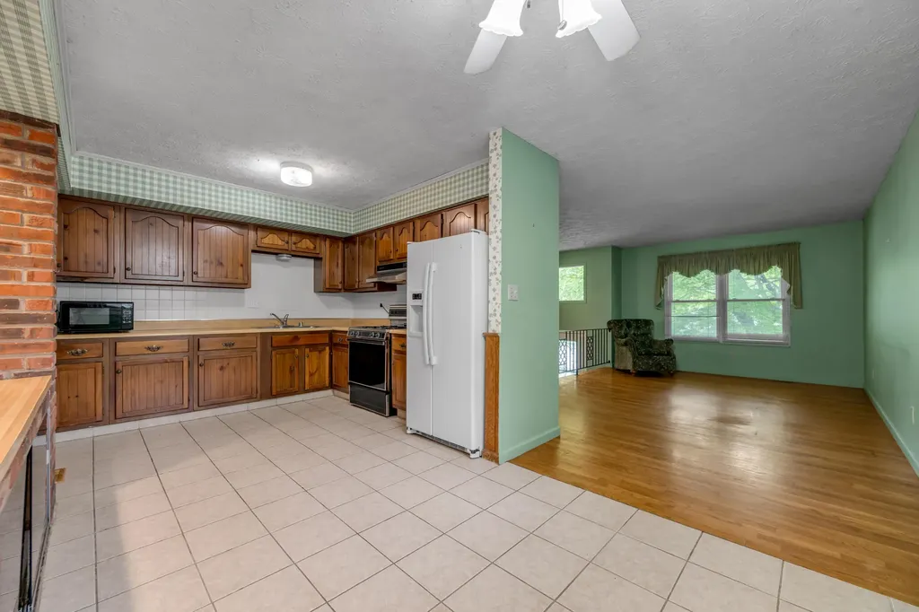 1282 Narragansett Park Lexington KY 40517