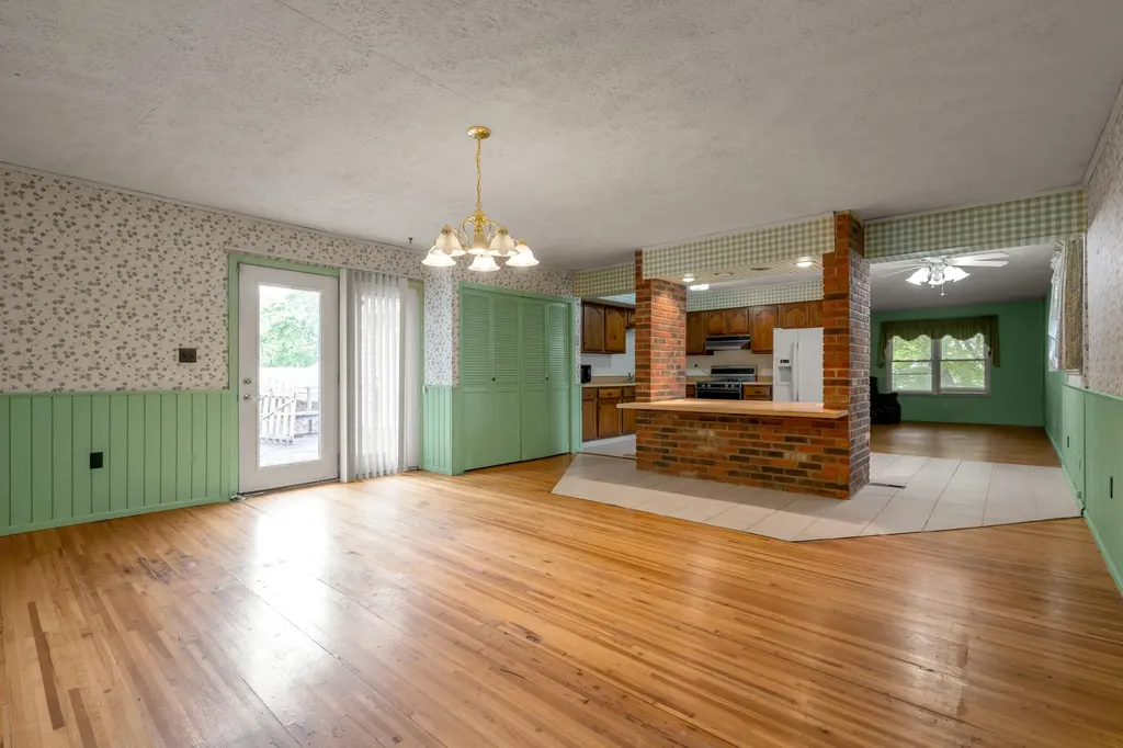 1282 Narragansett Park Lexington KY 40517