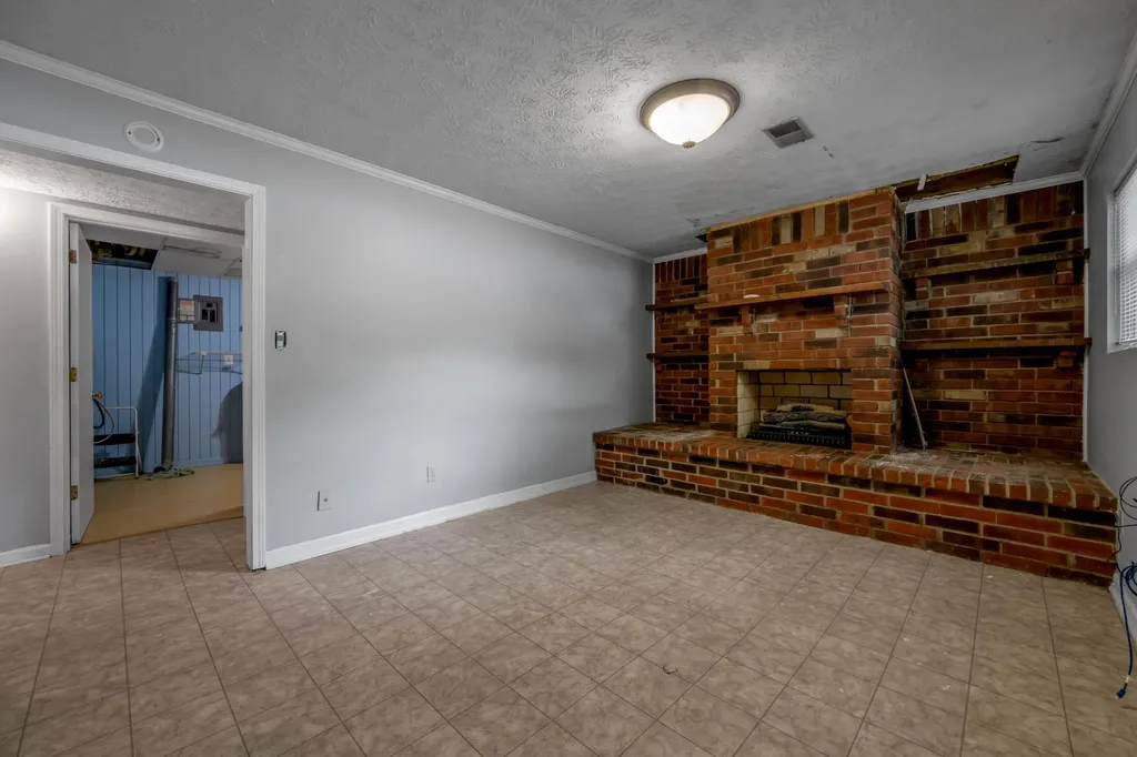 1282 Narragansett Park Lexington KY 40517