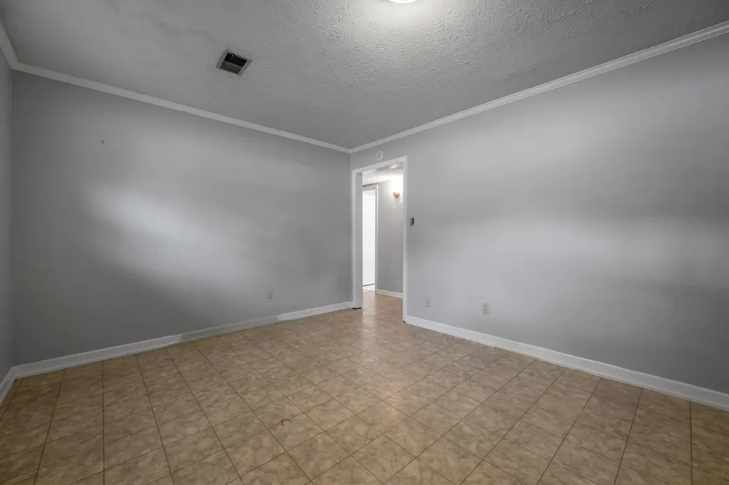 1282 Narragansett Park Lexington KY 40517