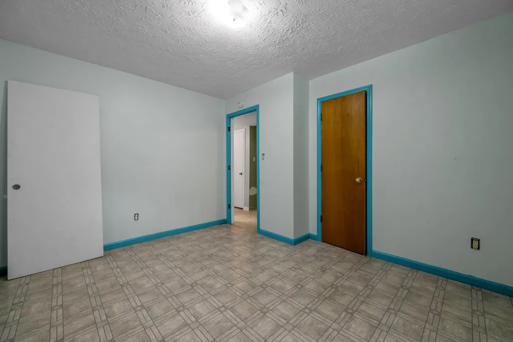 1282 Narragansett Park Lexington KY 40517