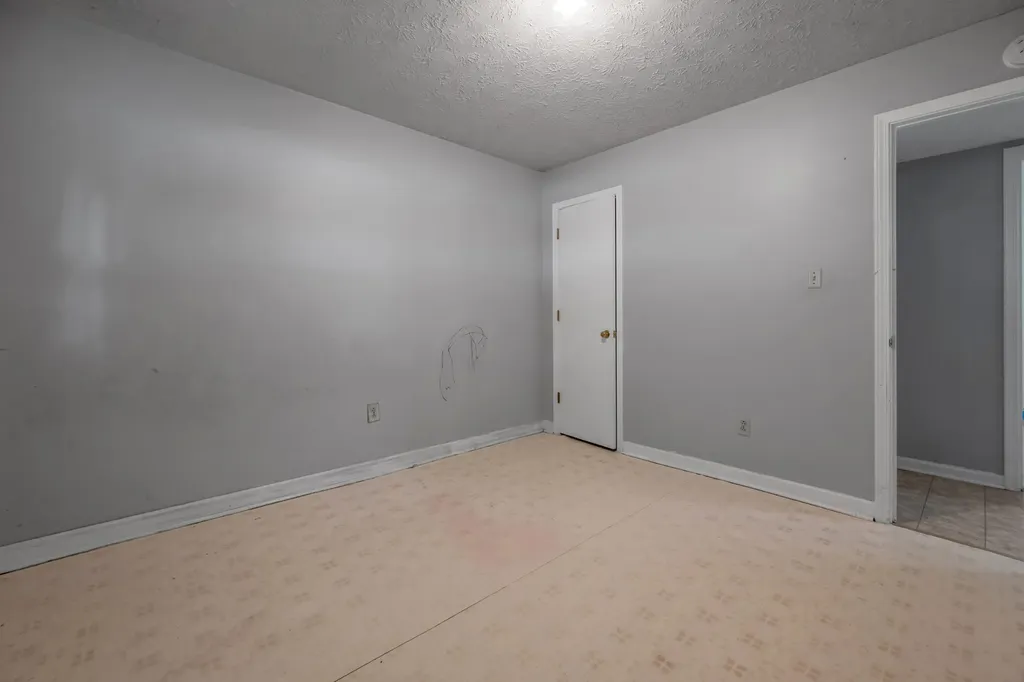 1282 Narragansett Park Lexington KY 40517