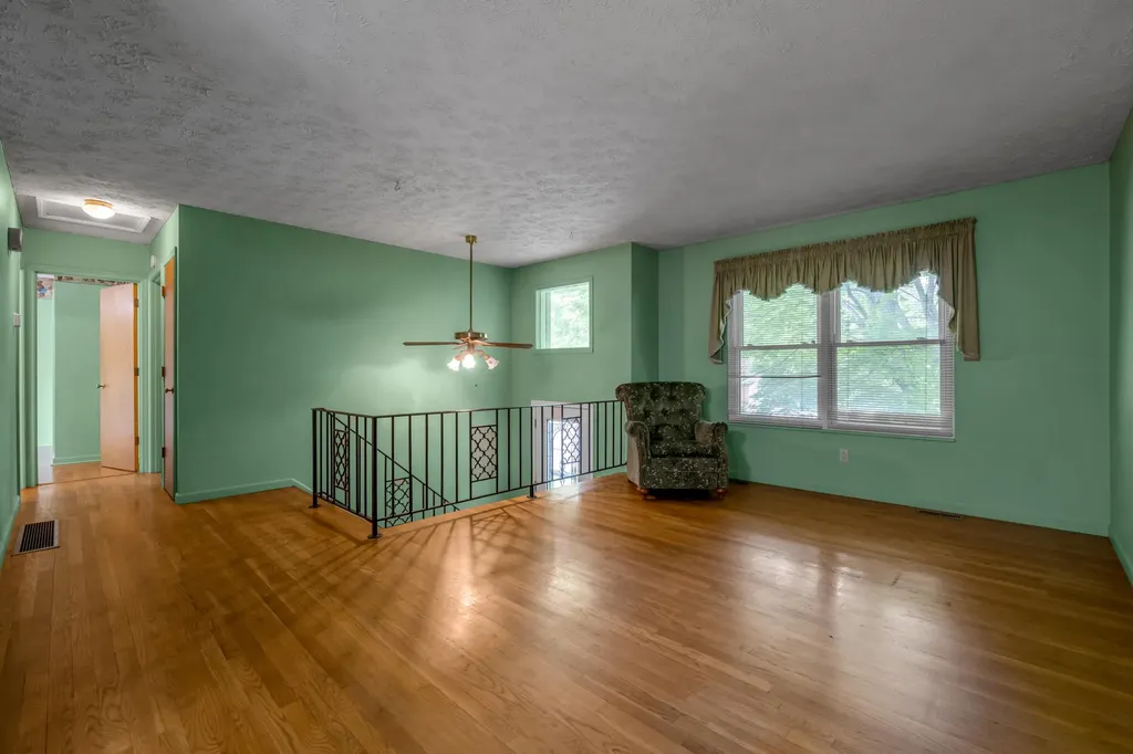 1282 Narragansett Park Lexington KY 40517