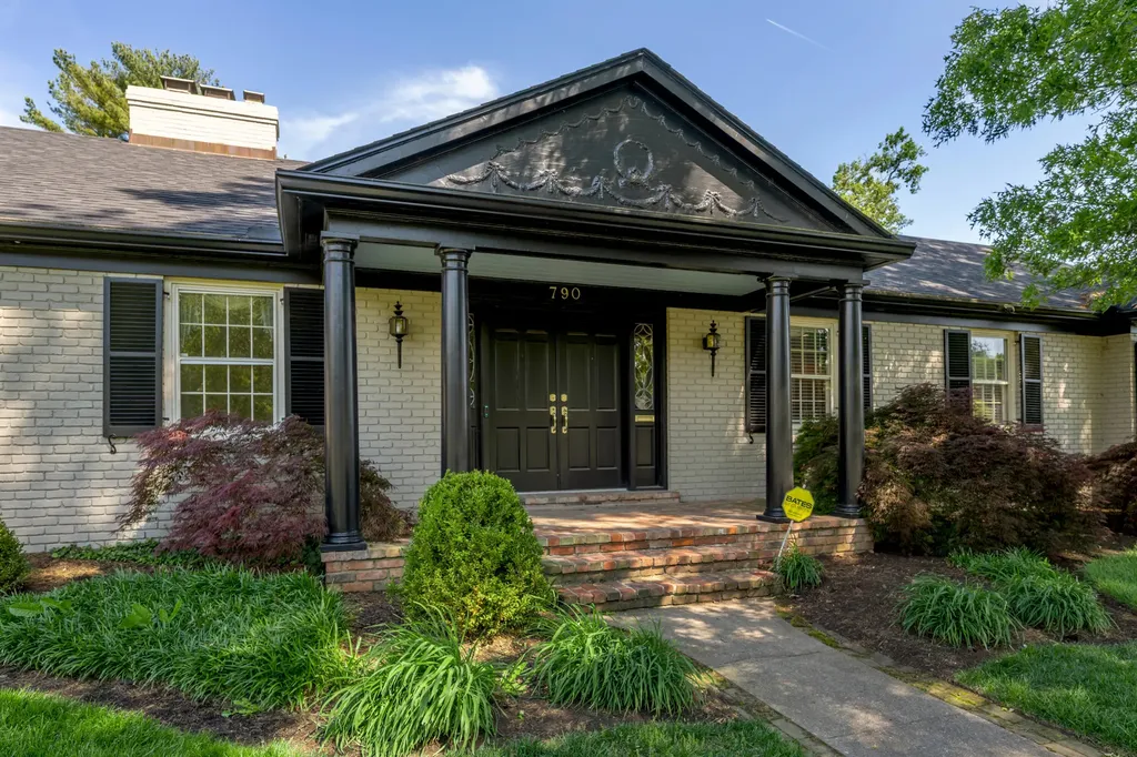 790 Chinoe Road Lexington KY 40502
