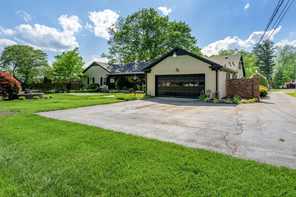 790 Chinoe Road Lexington KY 40502