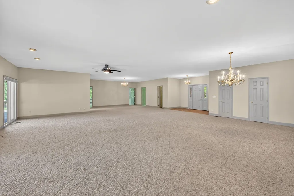3122 Georgetown Road Paris KY 40361