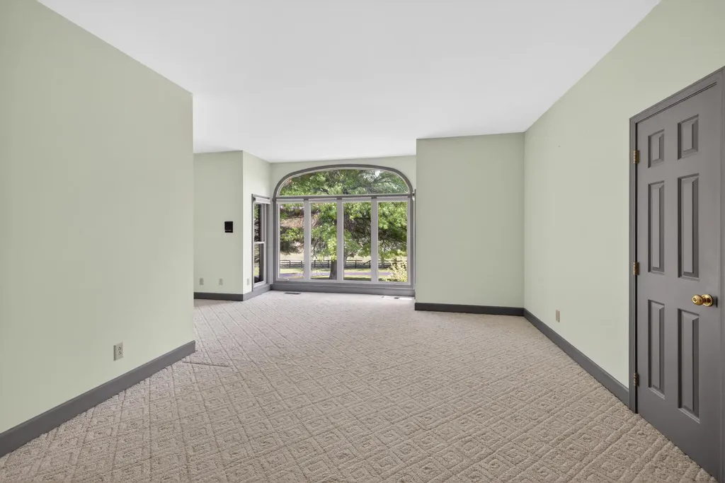 3122 Georgetown Road Paris KY 40361