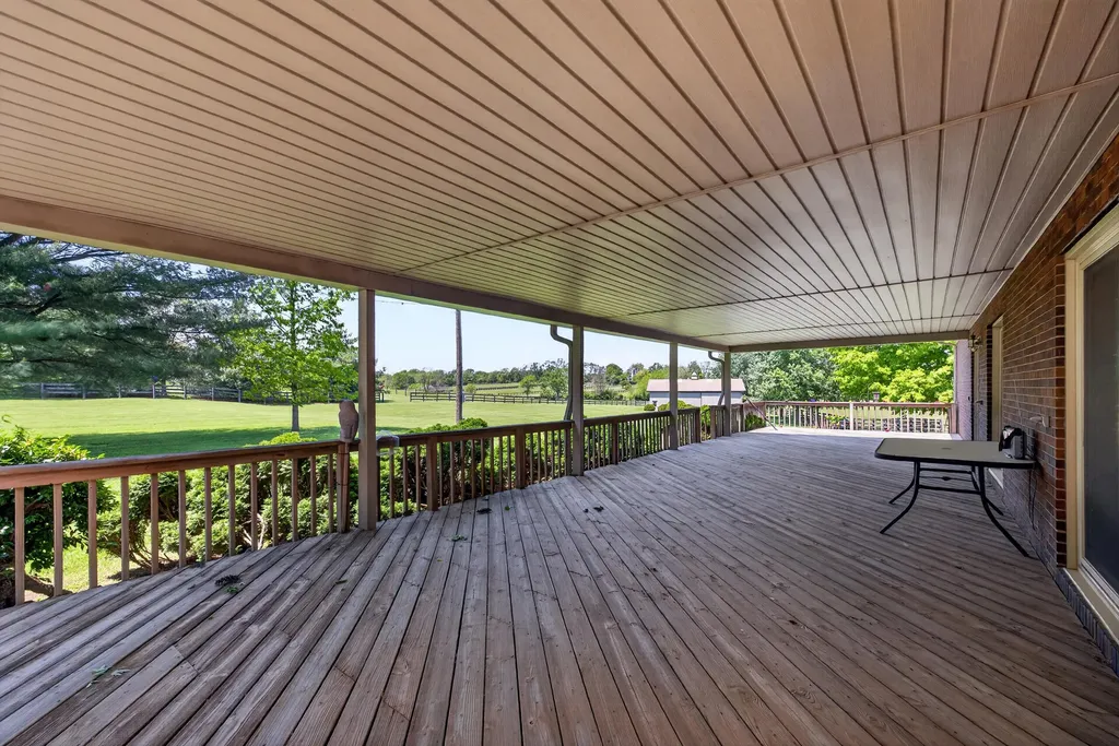 3122 Georgetown Road Paris KY 40361
