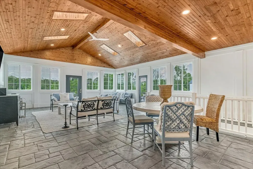 197 Browns Mill Road Versailles KY 40383