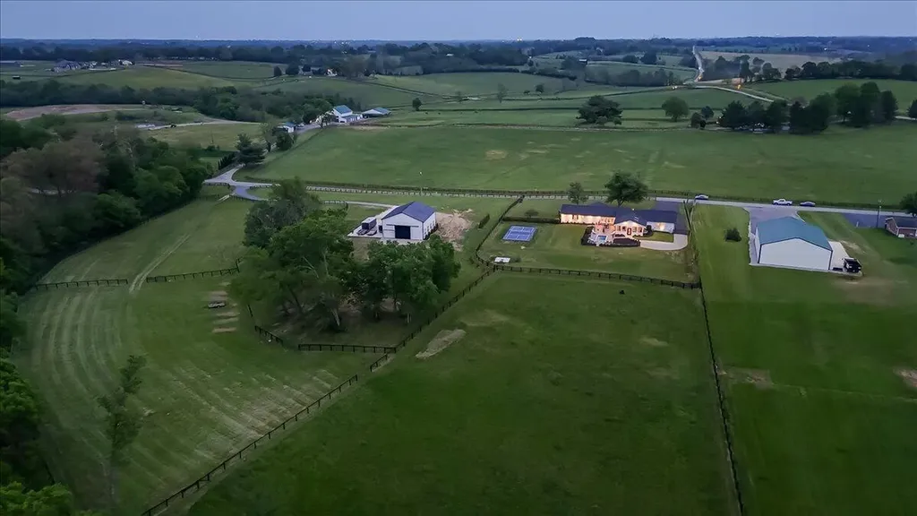 197 Browns Mill Road Versailles KY 40383