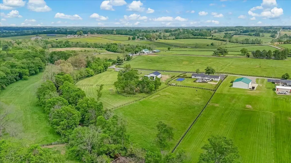 197 Browns Mill Road Versailles KY 40383