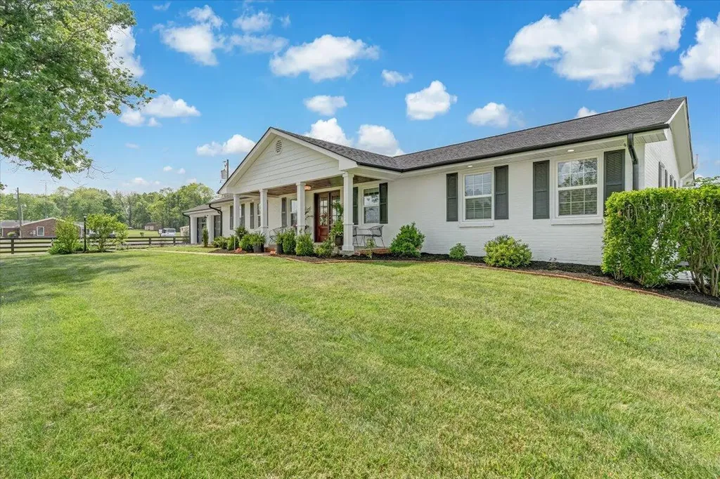 197 Browns Mill Road Versailles KY 40383