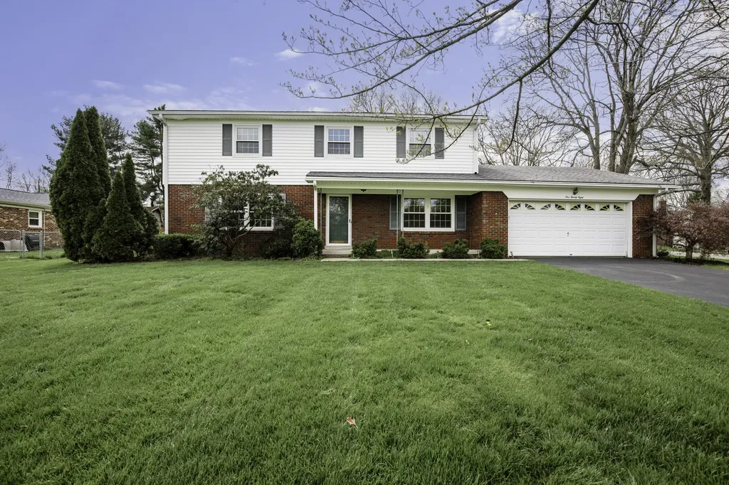 128 Ravenwood Road Versailles KY 40383