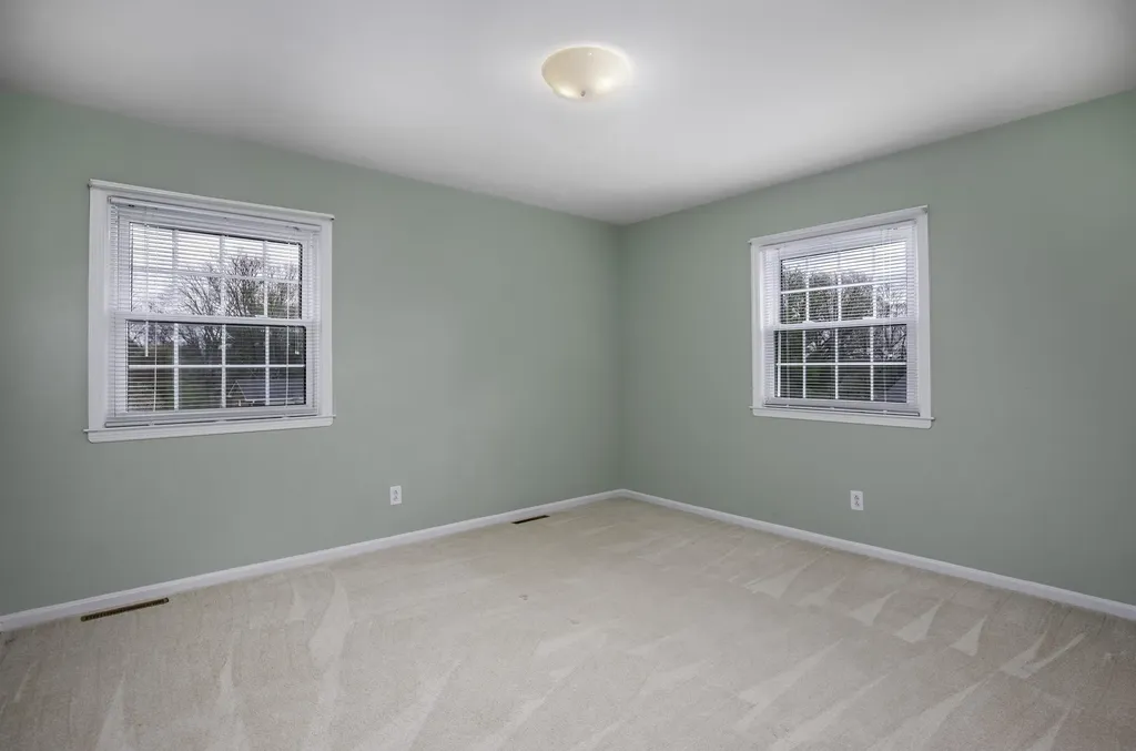 128 Ravenwood Road Versailles KY 40383