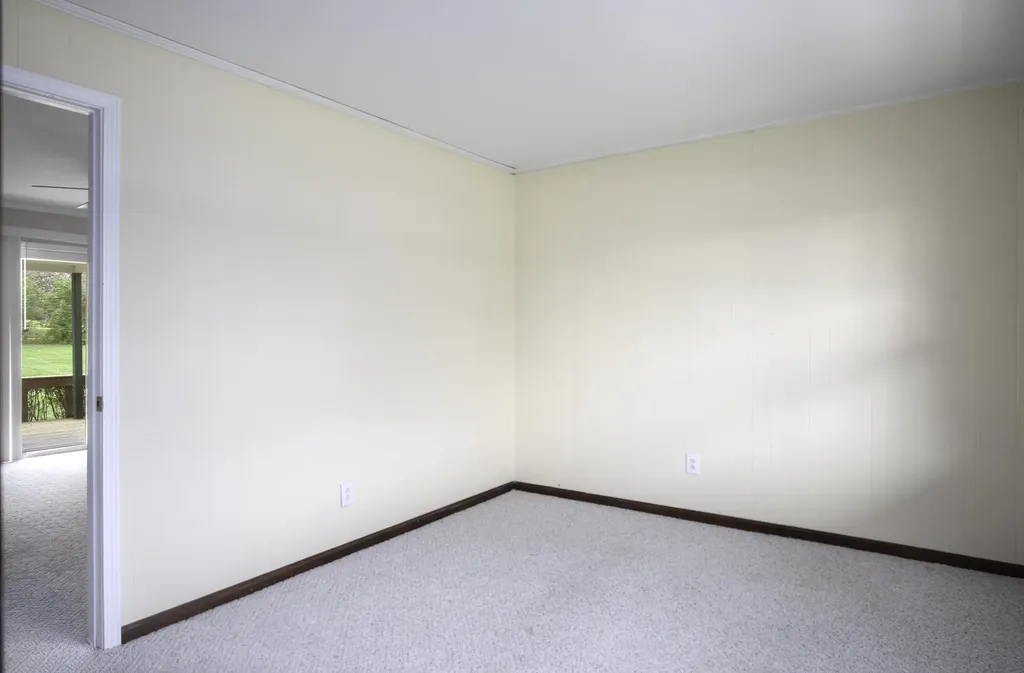 128 Ravenwood Road Versailles KY 40383