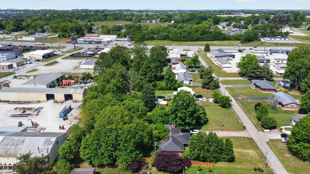 906 Horseshoe Drive Somerset KY 42501