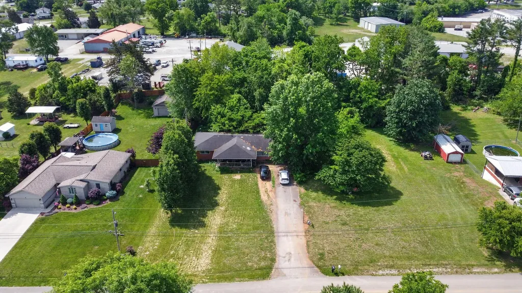 906 Horseshoe Drive Somerset KY 42501