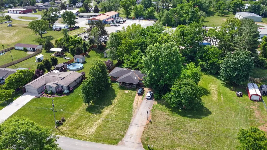 906 Horseshoe Drive Somerset KY 42501