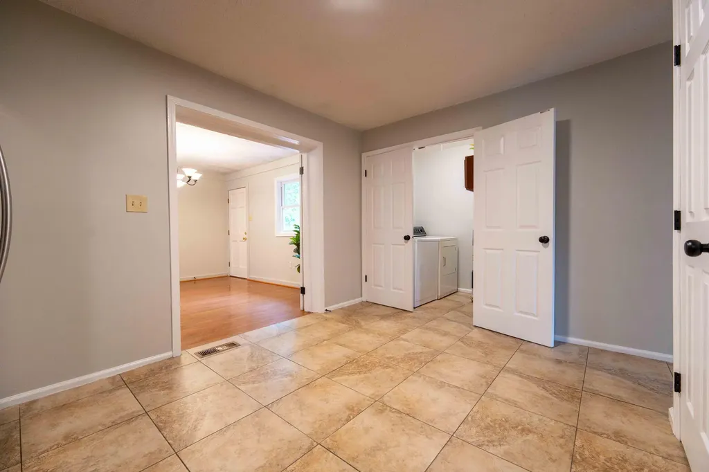 3372 Mount Foraker Drive Lexington KY 40515