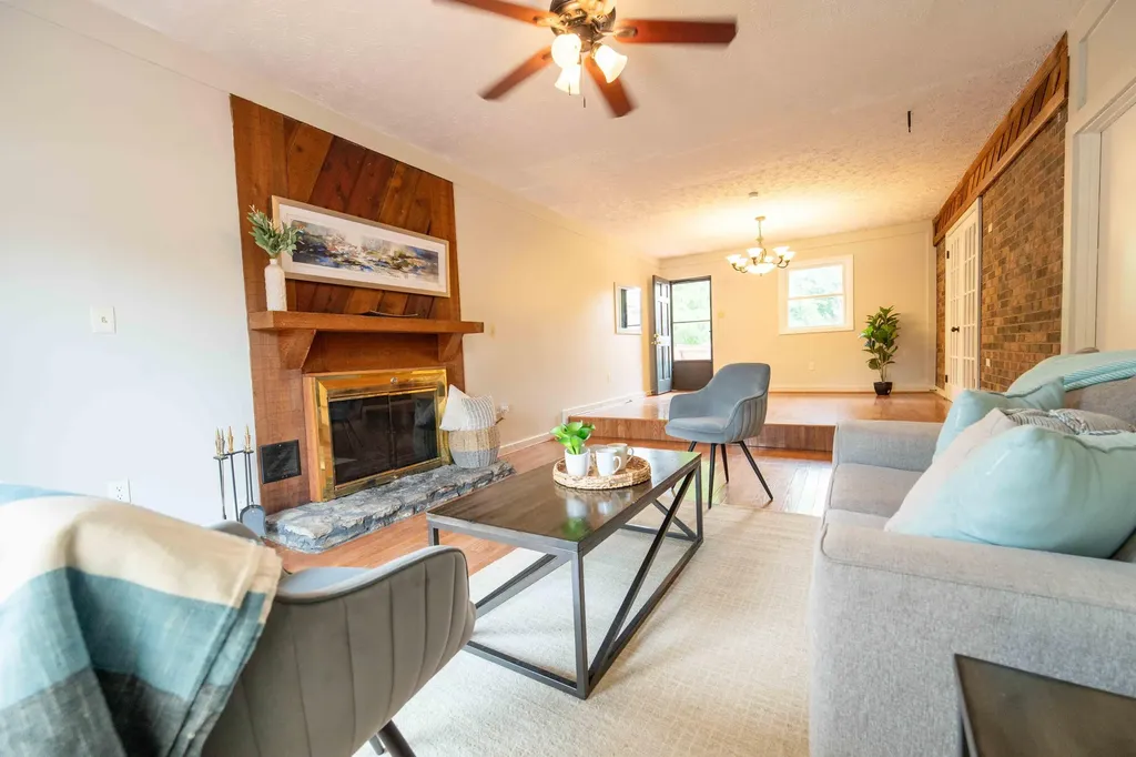 3372 Mount Foraker Drive Lexington KY 40515