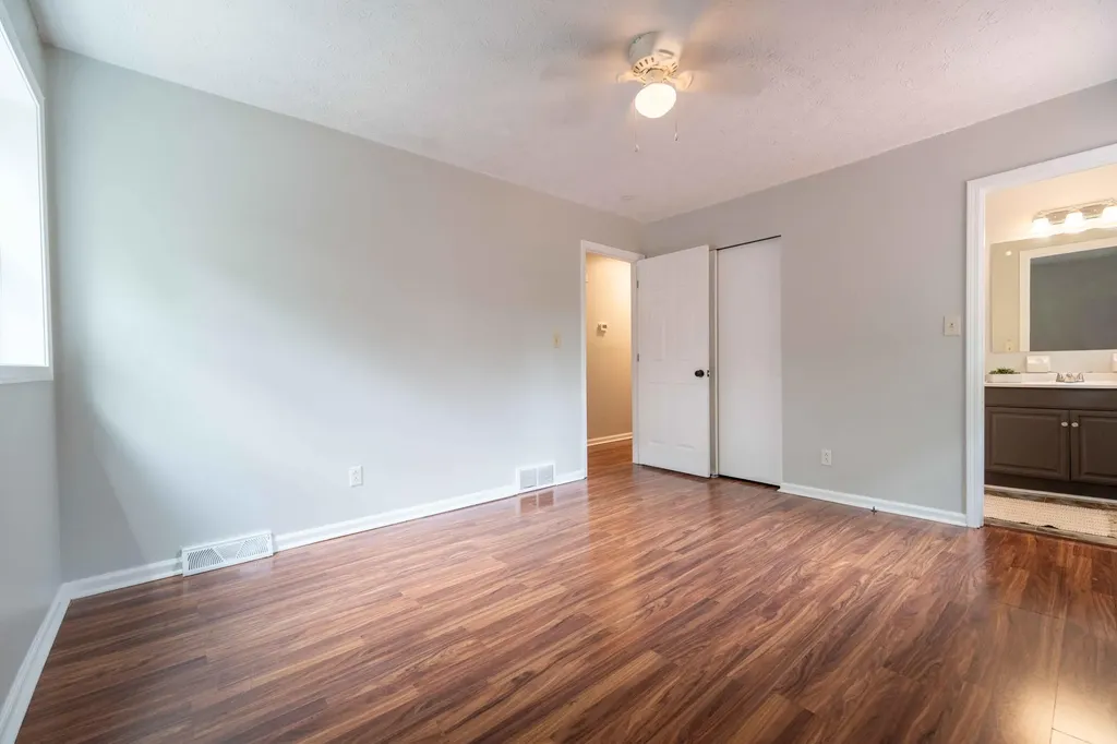 3372 Mount Foraker Drive Lexington KY 40515