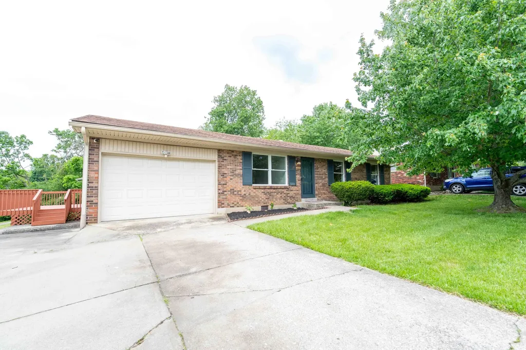 3372 Mount Foraker Drive Lexington KY 40515