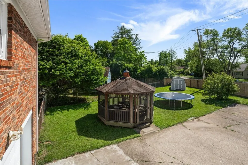 2913 Jason Court Lexington KY 40503