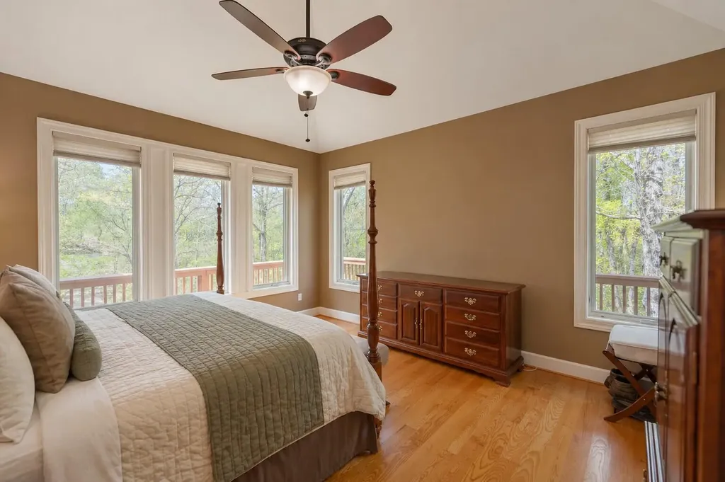 450 White Oak Drive Nancy KY 42544