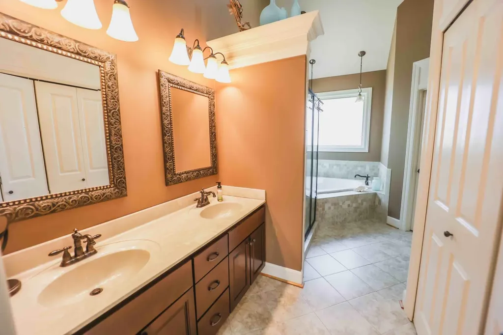 450 White Oak Drive Nancy KY 42544