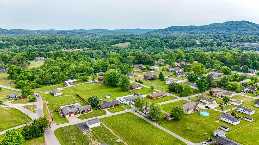 90 Curd Road Williamsburg KY 40769