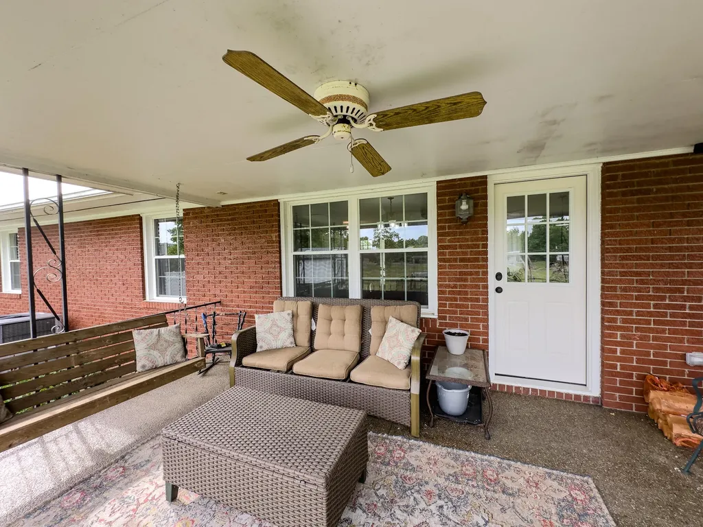 90 Curd Road Williamsburg KY 40769