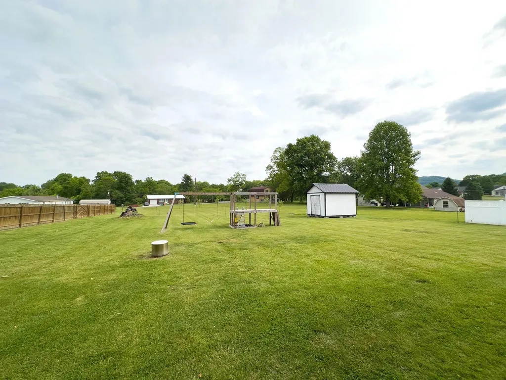 90 Curd Road Williamsburg KY 40769